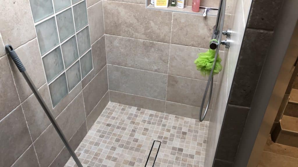 douche à l'italienne
